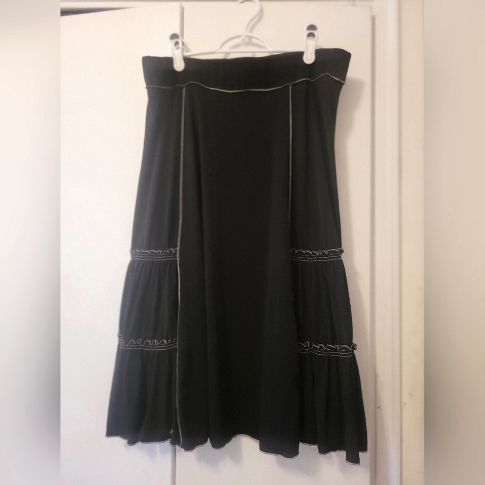 Studio M Black Tiered Skirt – Size Large